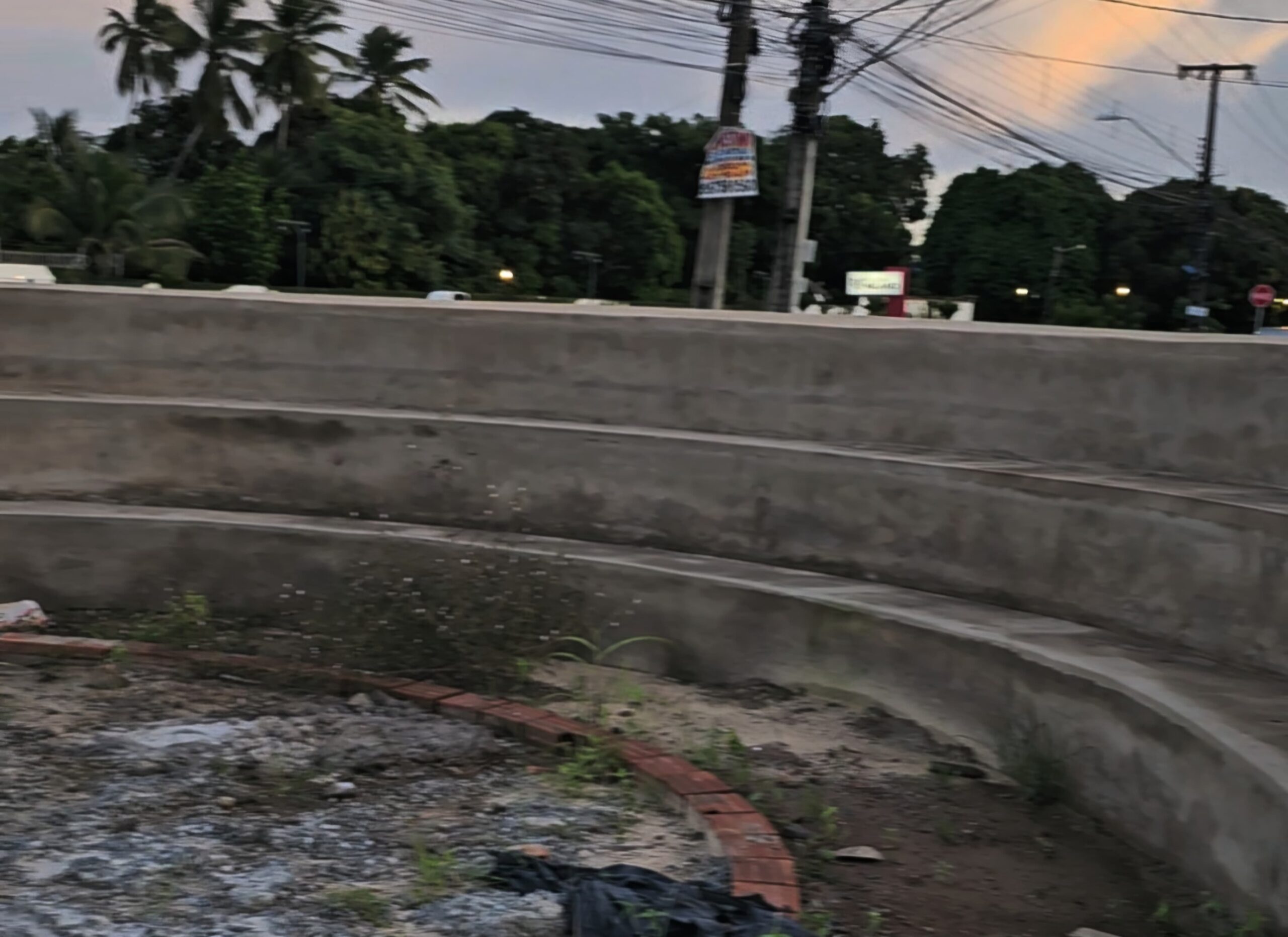 Candidato a vereador pede a Braide que termine obra abandonada por Brandão…